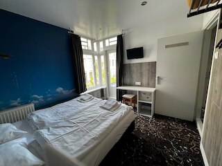 トリアノン ホテル