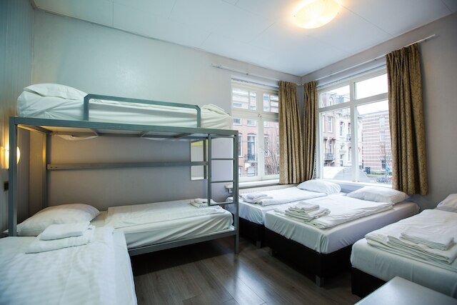 トリアノン ホテル