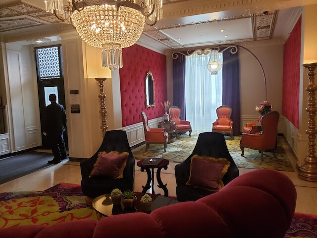 ハンティントン ホテル