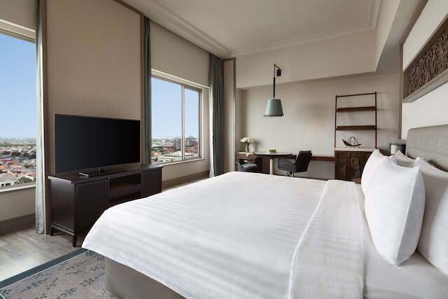 シャングリ・ラ スラバヤ