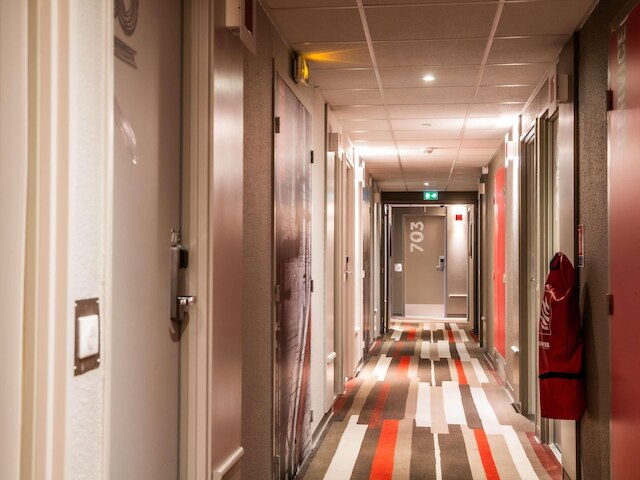 イビス パリ ベルシー ヴィラージュ ドゥーズィエム