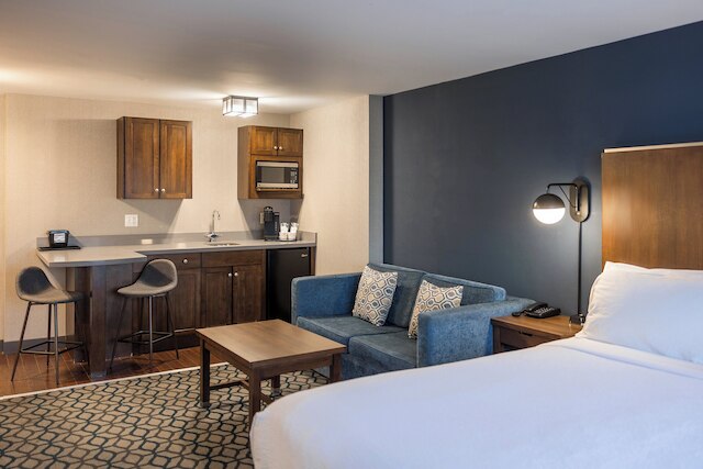 クラウン プラザ ナイアガラ フォールズ NY リバーサイド by IHG