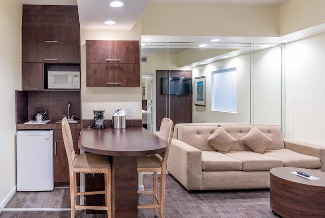 クリスタルビーチスイーツマイアミオーシャンフロントホテル