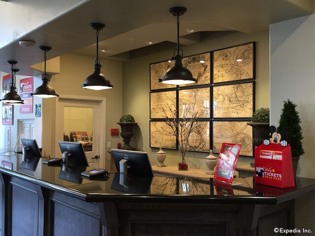 アナハイム キャメロット イン & スイーツ