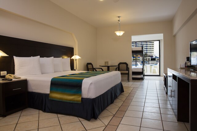 クラウン パラダイス クラブ カンクン オール インクルーシブ