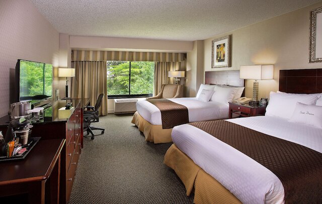 ダブルツリー バイ ヒルトン シャーロット エアポート