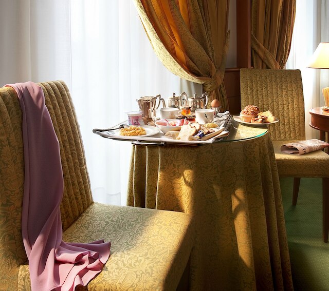 ホテル カヴール