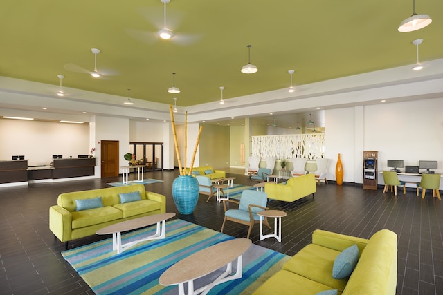 カウアイ ショアーズ ホテル