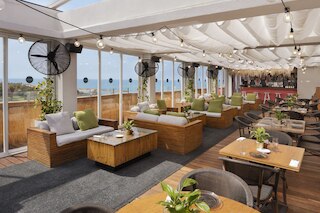 ビーチ ラグジュアリー アパートメンツ アンド スイーツ