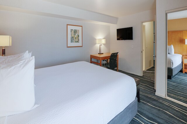 ラマダ バイ ウィンダム コスタ メサ / ニューポート ビーチ