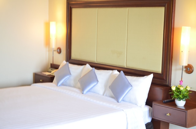 ホテル カンボディアナ