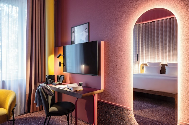 トライブ デュッセルドルフ