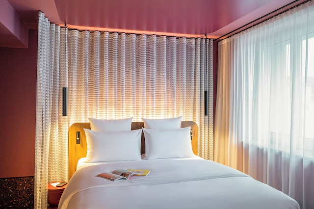 トライブ デュッセルドルフ