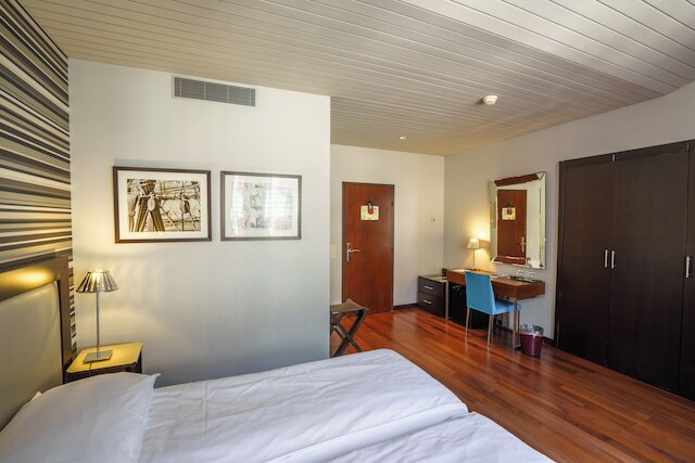 リバージュ ホテル レストラン ラトリー