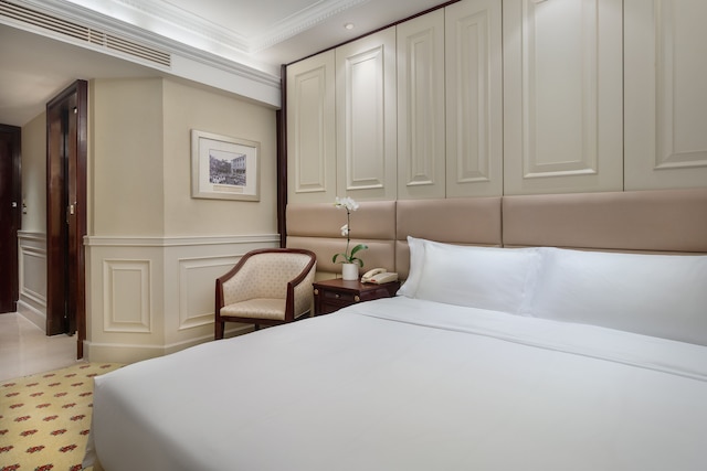 クラウン プラザ ホテル & スイーツ ランドマーク 深圳 by IHG (深圳富苑皇冠假日套房酒店)