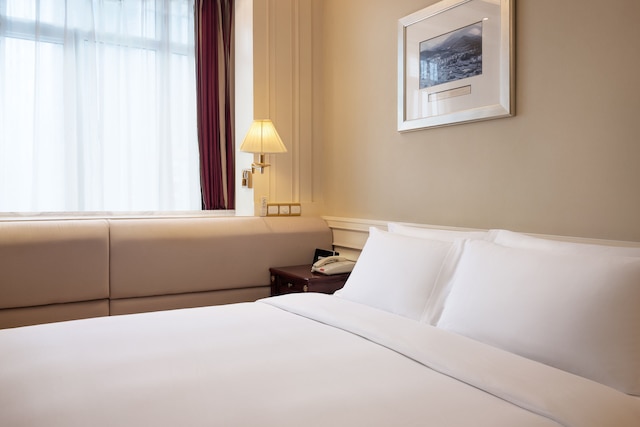 クラウン プラザ ホテル & スイーツ ランドマーク 深圳 by IHG (深圳富苑皇冠假日套房酒店)