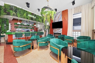 チェスターフィールド ホテル & スイーツ