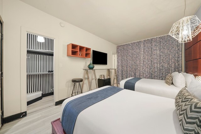 チェスターフィールド ホテル & スイーツ