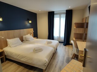 ホテル モダン エスト