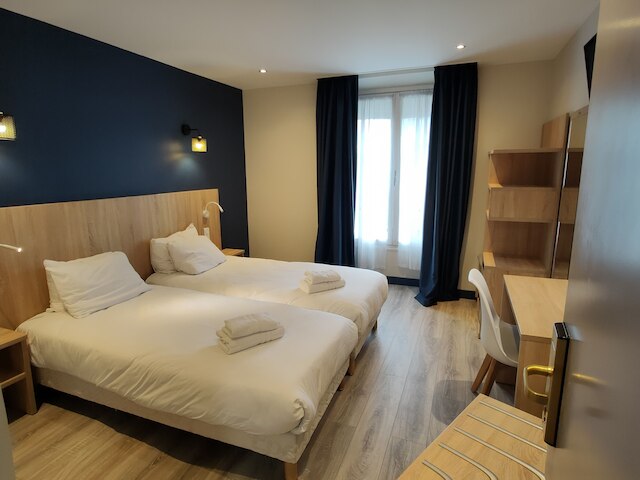 ホテル モダン エスト