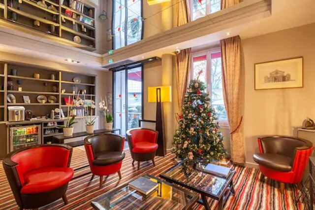 ホテル パヴィヨン バスティーユ