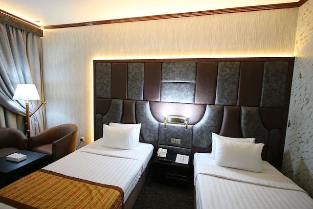 ナイト アーマー ホテル