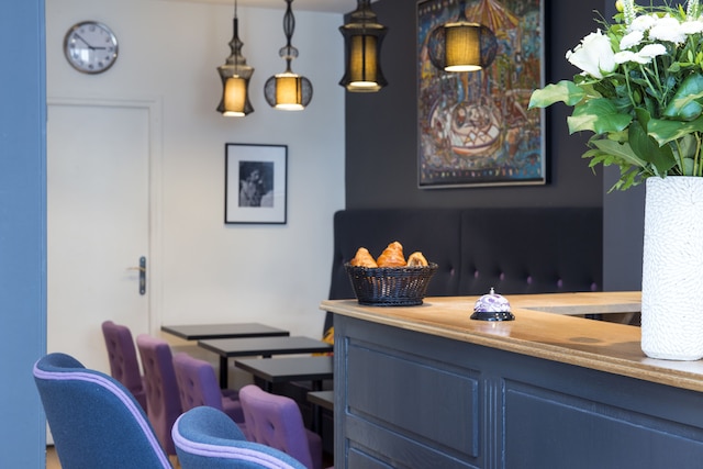 ホテル ヴィラ ボエーム