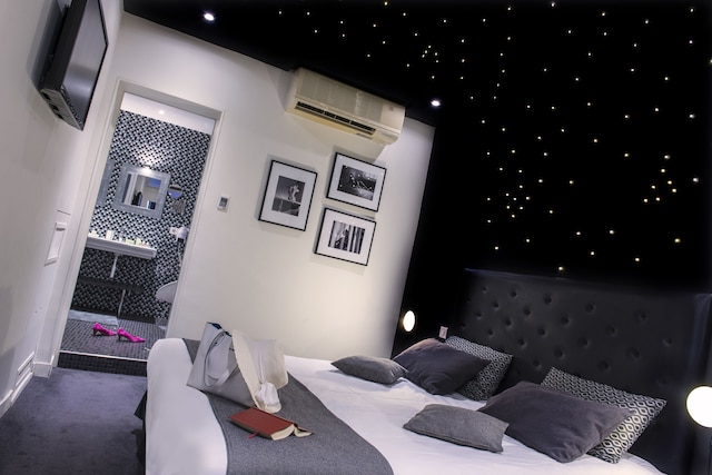 ホテル ヴィラ ボエーム