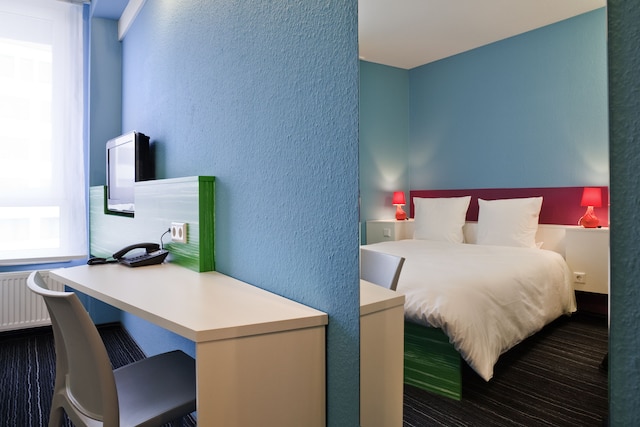 イビス スタイルズ デュッセルドルフ ノイス