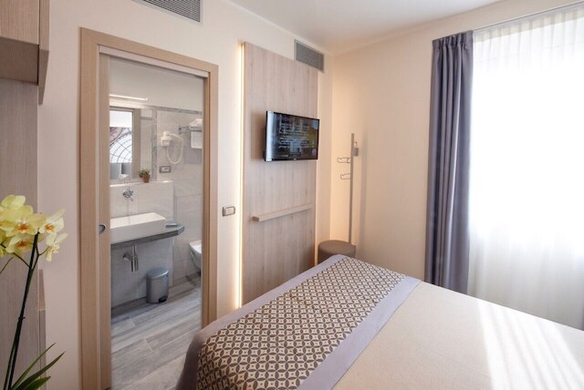 ホテル センピオーネ