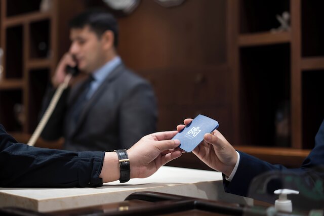 フォー ポインツ バイ シェラトン バール ドバイ