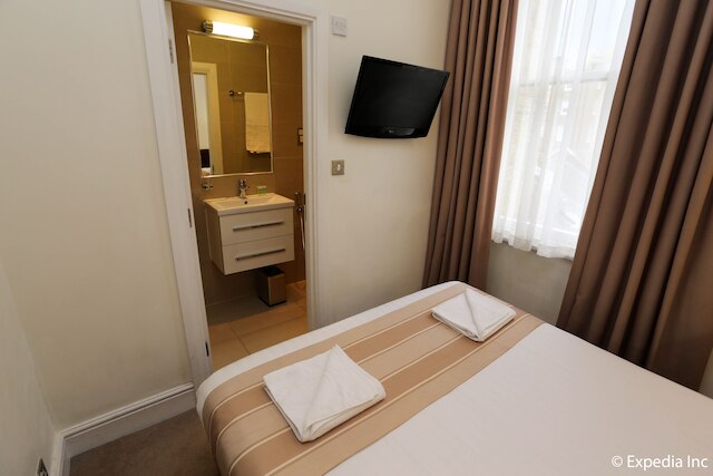 ザ ヴィラ ケンジントン