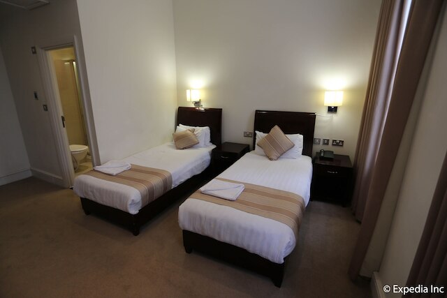 ザ ヴィラ ケンジントン