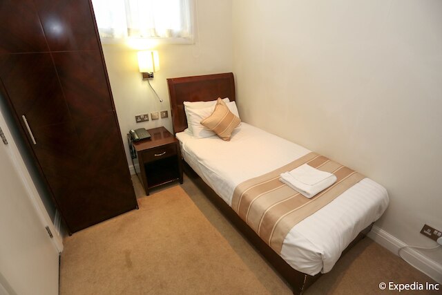 ザ ヴィラ ケンジントン