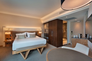 シー タワー バイ イスロテル デザイン