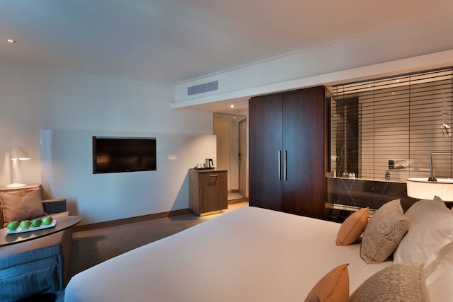 シー タワー バイ イスロテル デザイン