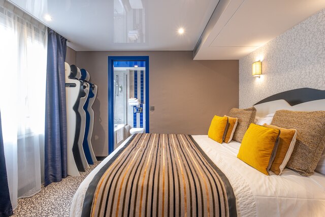 ホテル ドゥ ヴュー サウレ