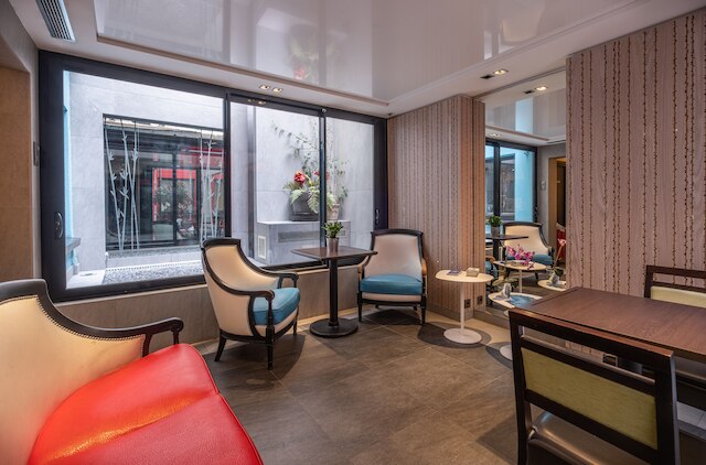 ホテル ドゥ ヴュー サウレ