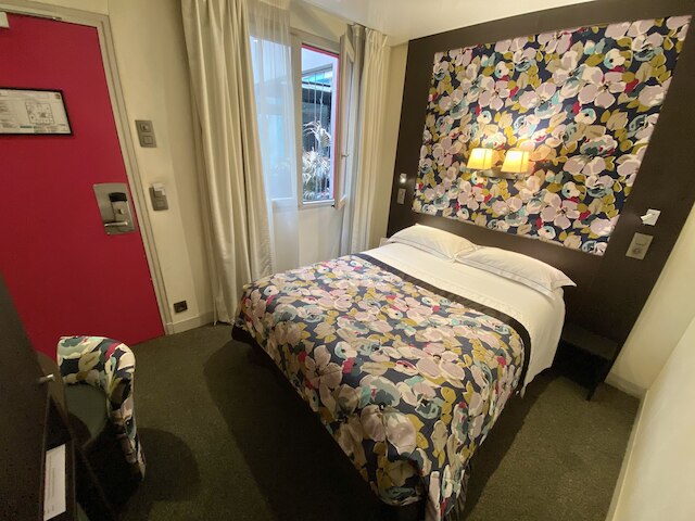 ホテル ドゥ ヴュー サウレ