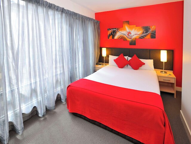 メトロ アパートメンツ オン バンク プレイス