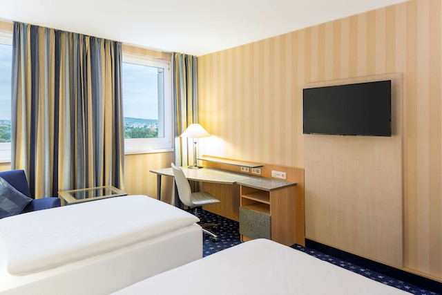 NH ドナウ シティ