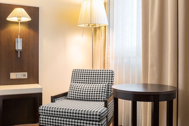 NH ドナウ シティ