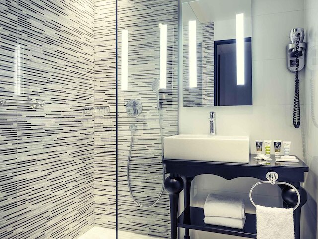 ルキュール パリ アルク ドゥ トリオンフ ワグラム