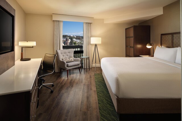 ザ デクストロ リトル イタリー, BW プレミア コレクション