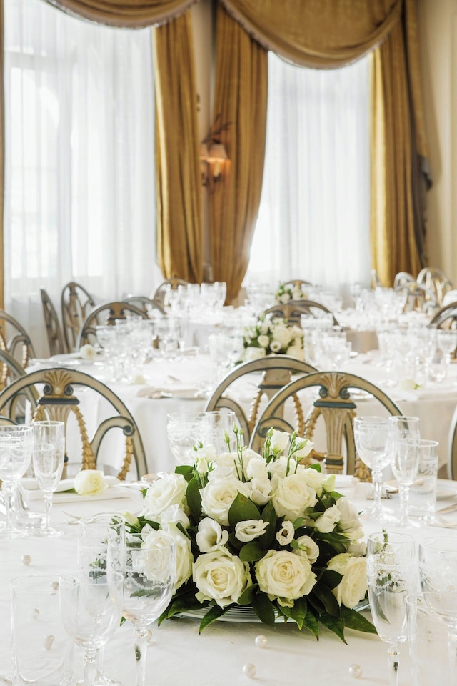 ホテル グランデ ブレターニュ、ア ラグジュリー コレクション ホテル、アテネ