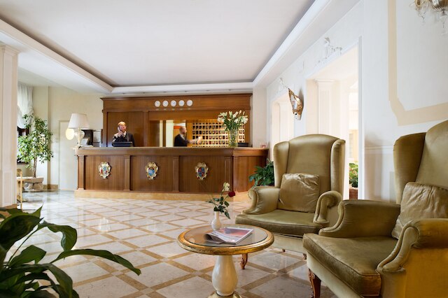 ホテル カールトン オン ザ グランド カナル