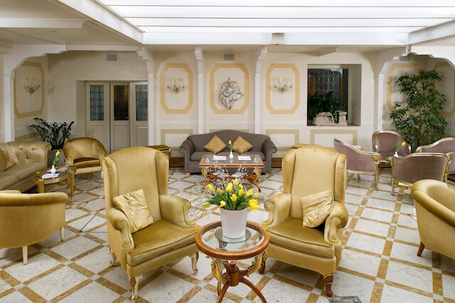 ホテル カールトン オン ザ グランド カナル