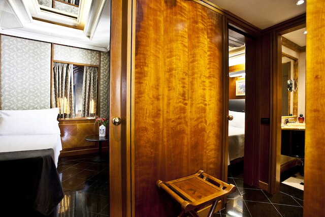 ヴァラディエール ホテル