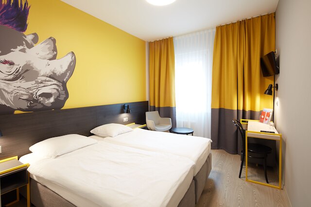 ホテル クリスタル