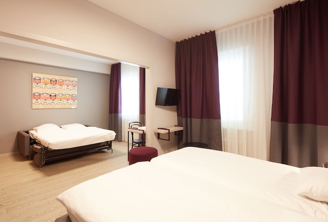 ホテル クリスタル